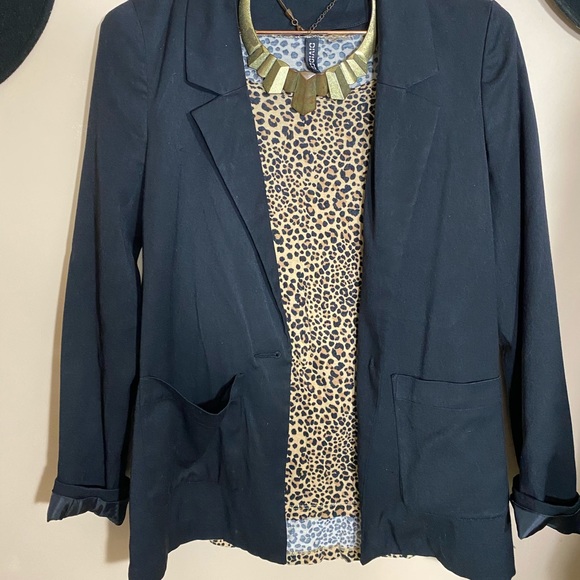 H&M leopard top - Picture 11 of 11